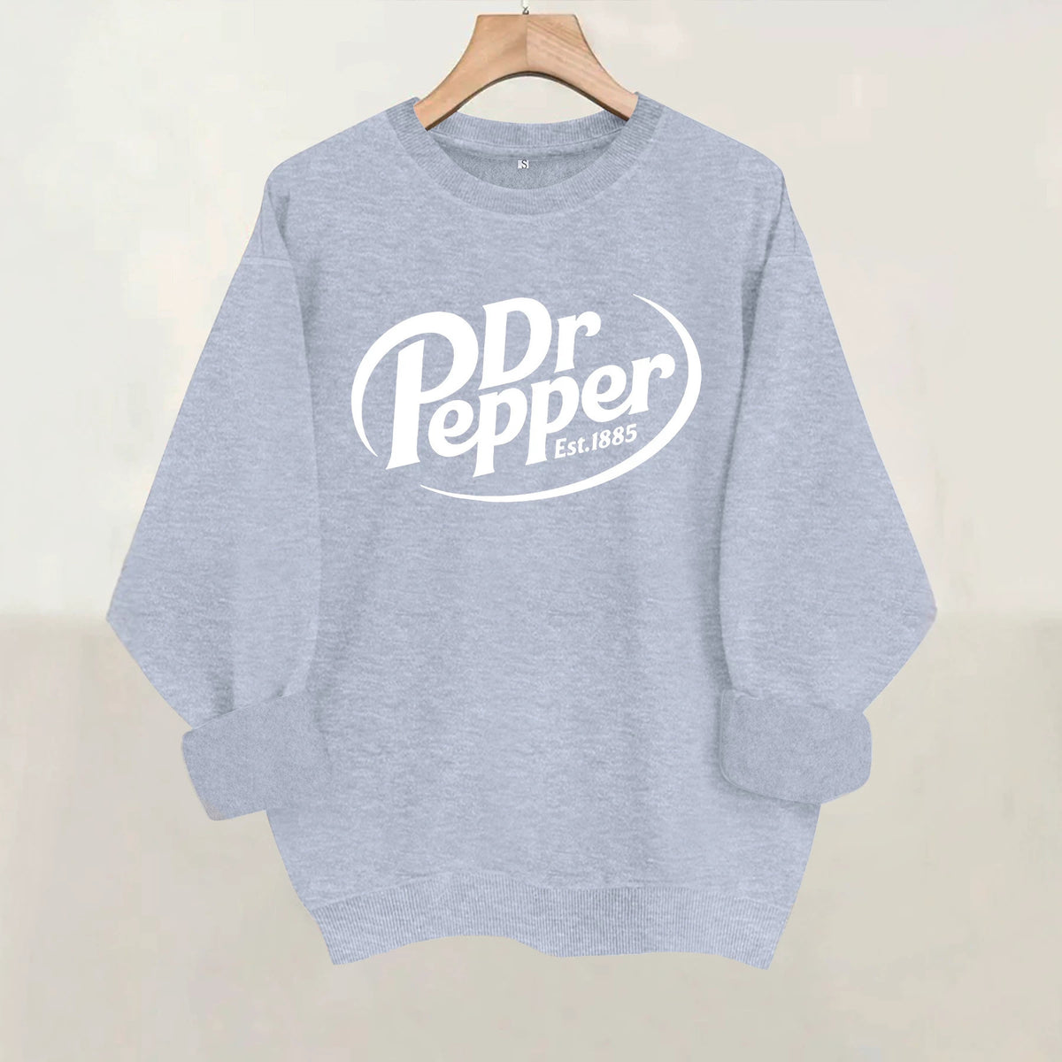 Round neck long sleeved sweatshirt