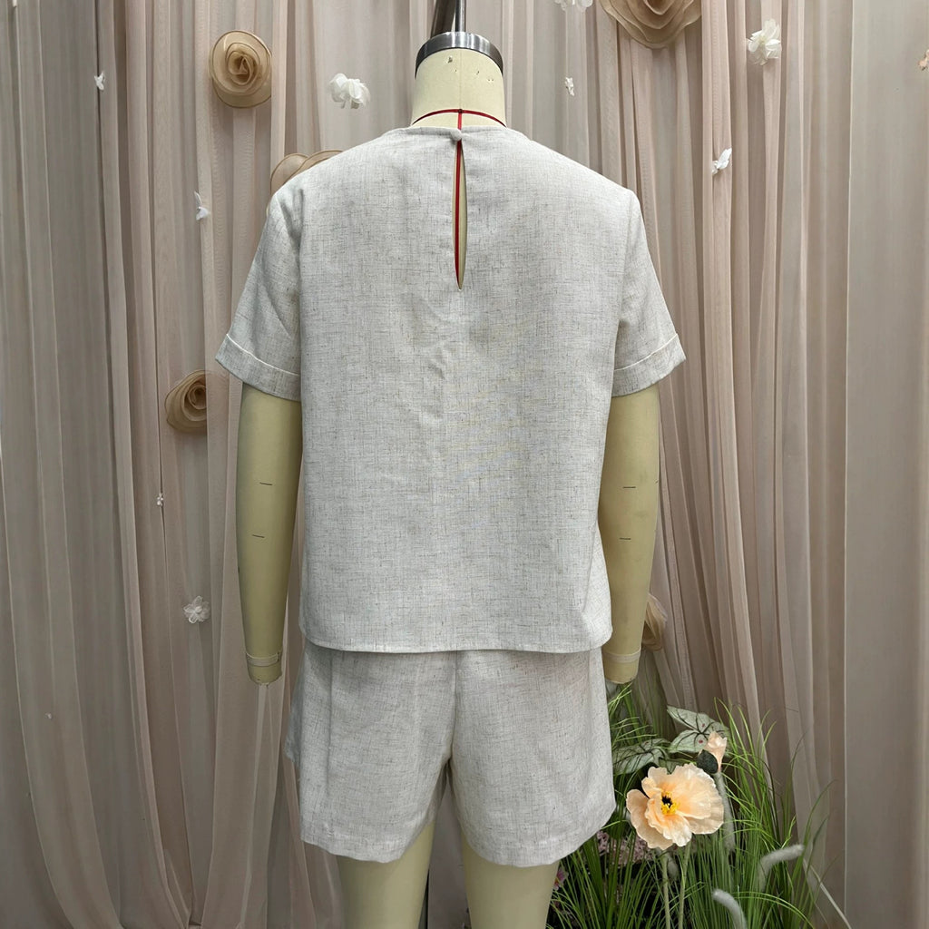 Linen Two-Piece Set – Relaxed Top & Cropped Pants