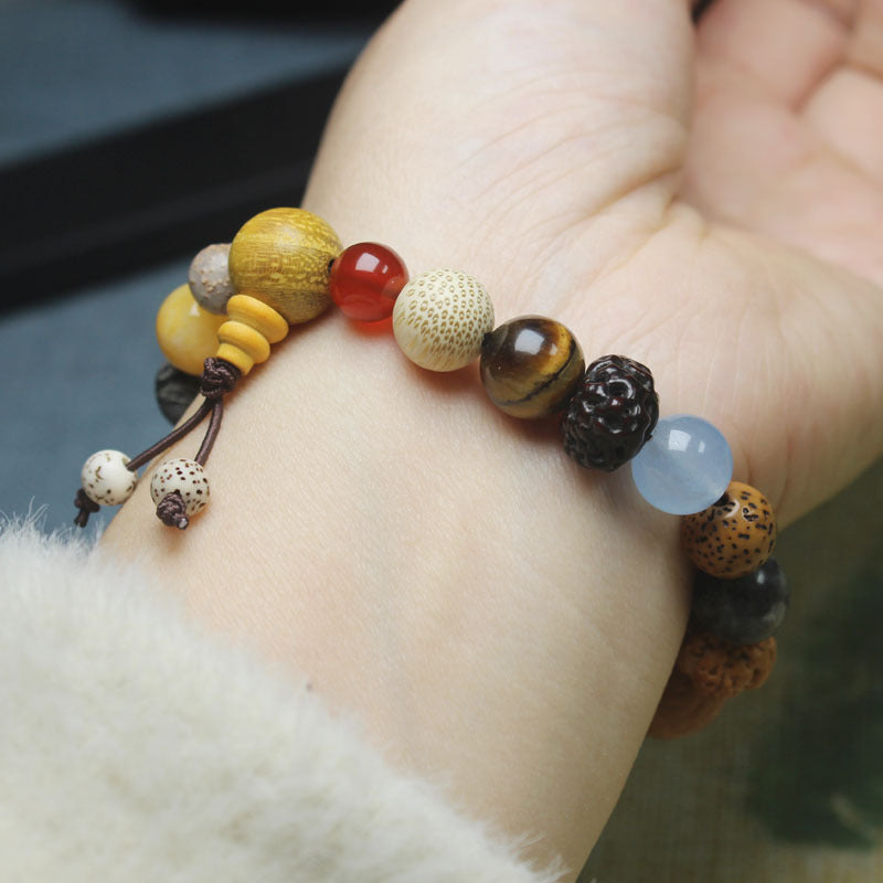 Lingyin Eighteen Seed Bodhi Bracelet Buddhist Beaded Bracelet for Men and Women, Cultural Collectible Jewelry,