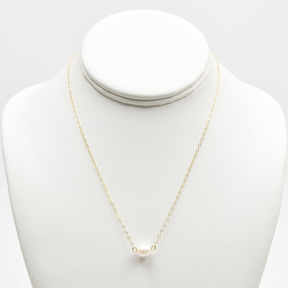 Simple Pearl Necklace