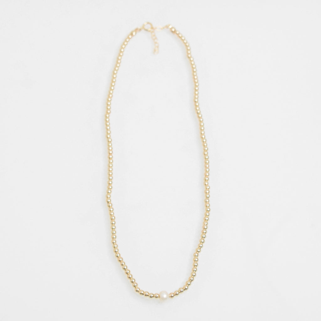 Classy Pearl Necklace